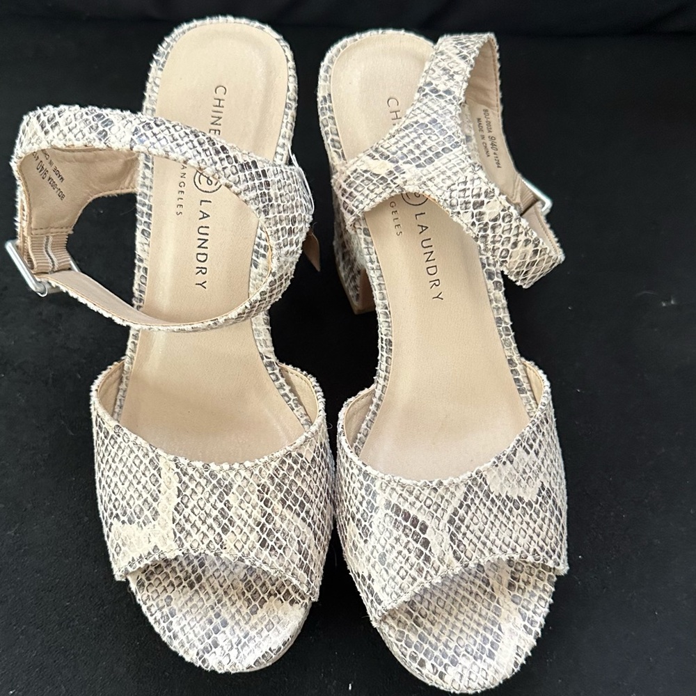 Chinese Laundry Reptile Print Heels, Size 9/40